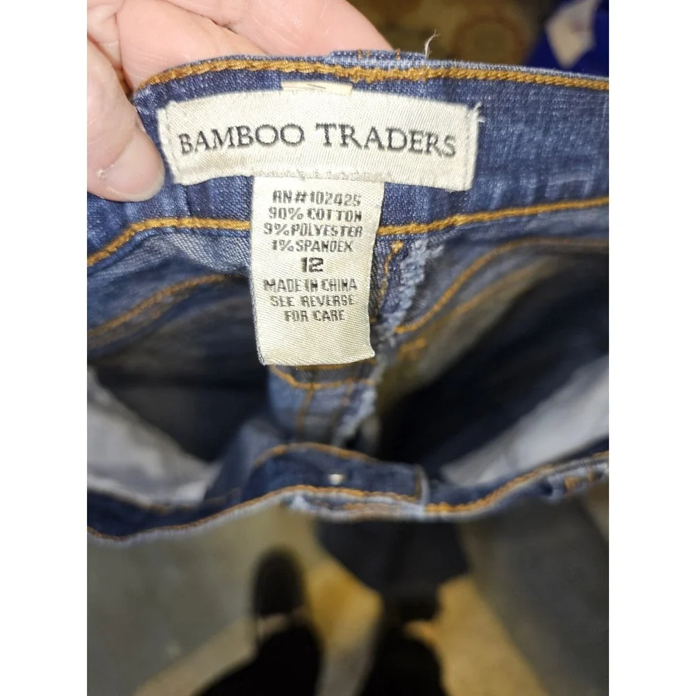 Bamboo Traders Flared Leg Blue Jeans Size 12 Women's Cotton Blend - Picture 2 of 7